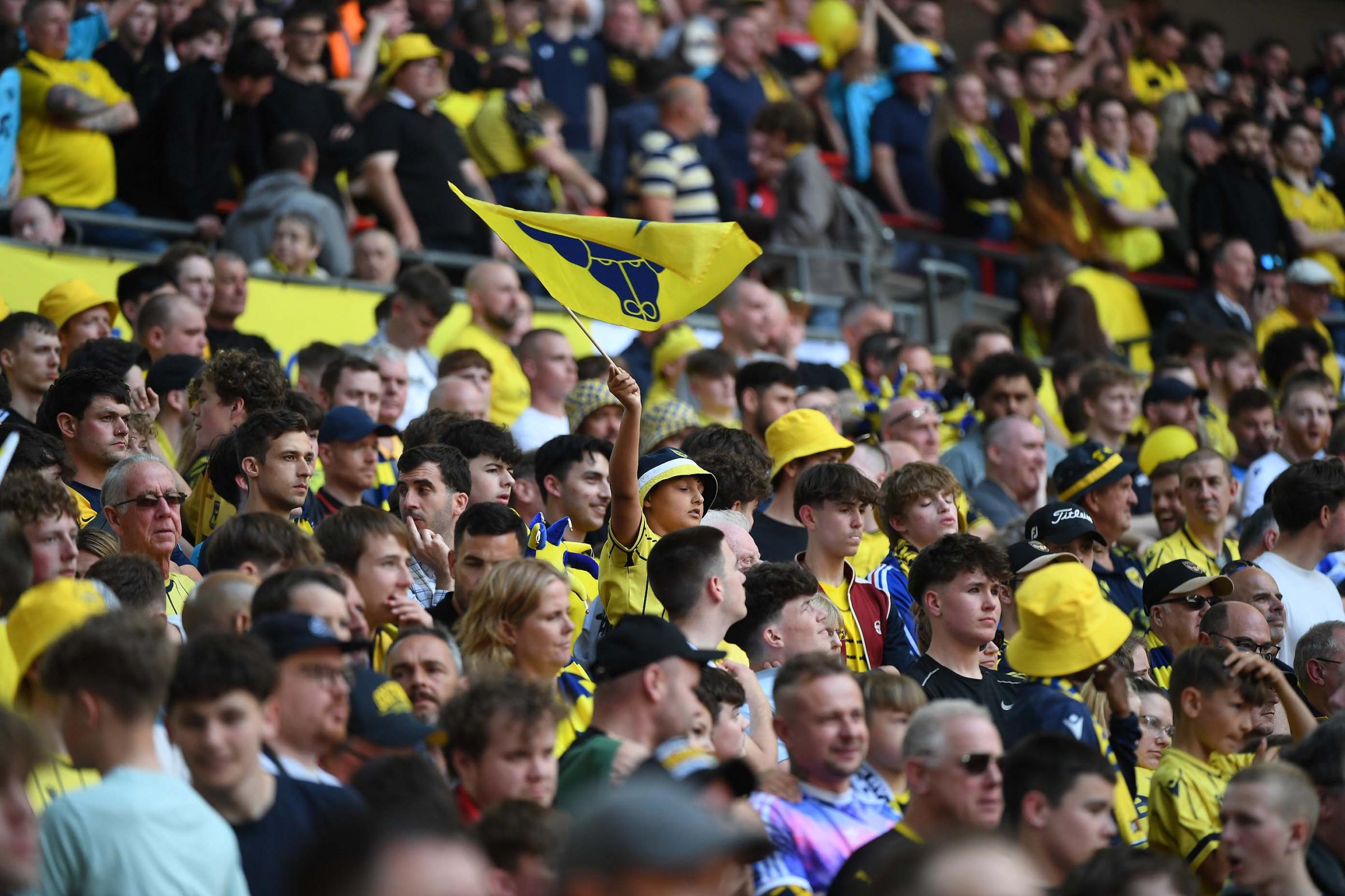 Kieran Maguire backs Oxford United to bring in £10m in Championship