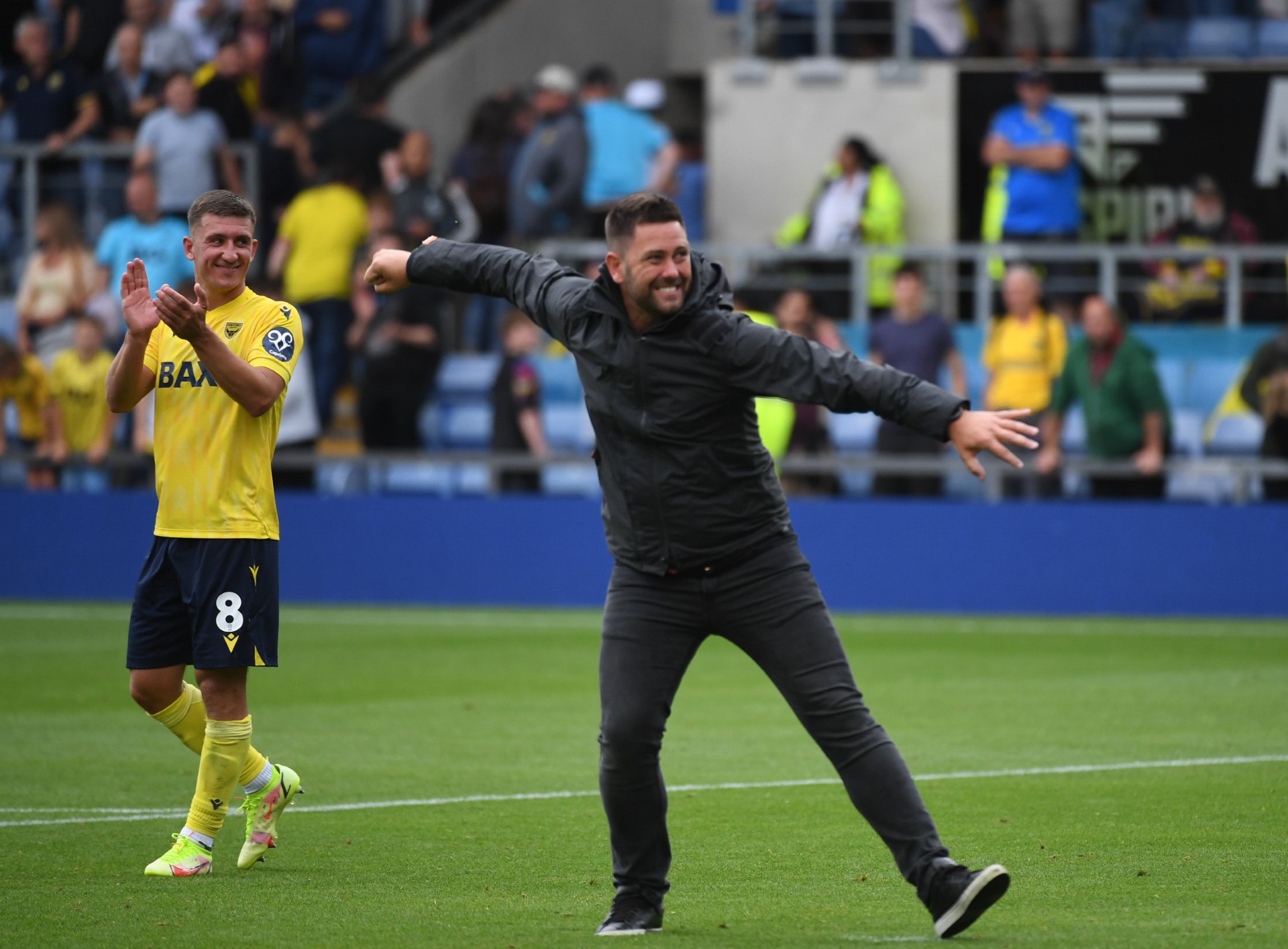 Des Buckingham hails U’s stars after fantastic win against Canaries