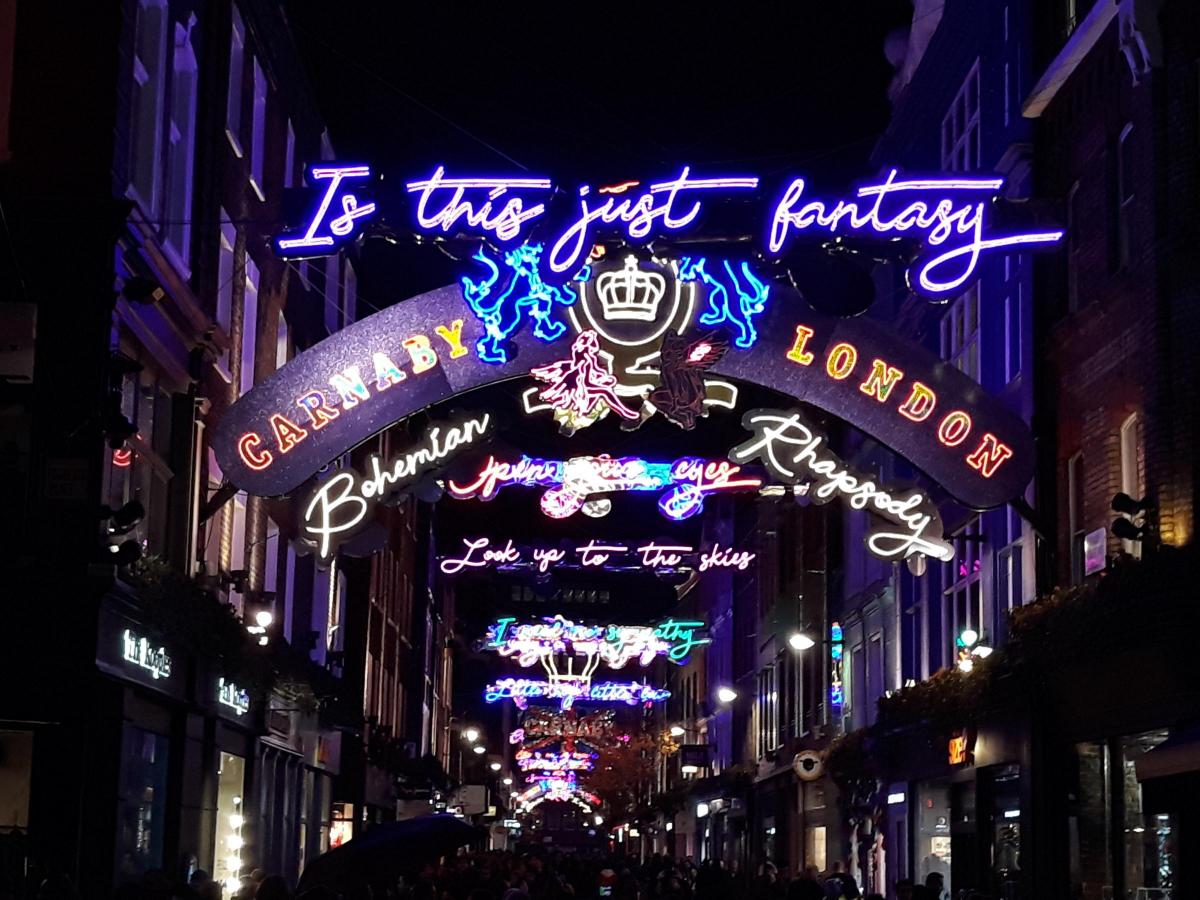 London S Carnaby Street Is Tops For Queen Fans This Christmas Oxford Mail